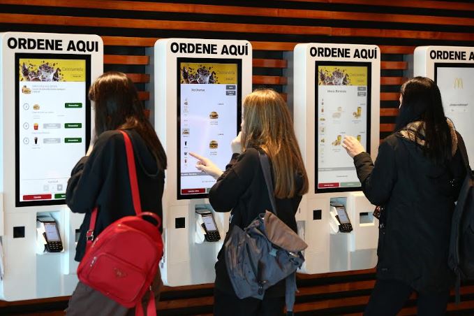 McDonald’s lanza en Argentina su primer local 100% de  atención digital de toda Latinoamérica